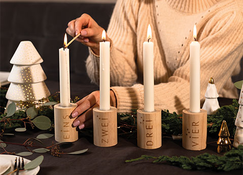 Moderner Adventskranz aus Holz von STARK Home aus Hamburg